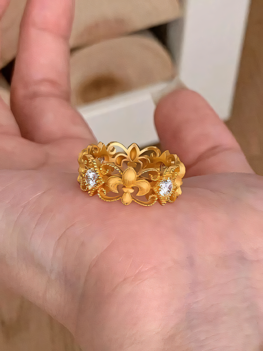 Vintage Court Style Iris Lace Ring