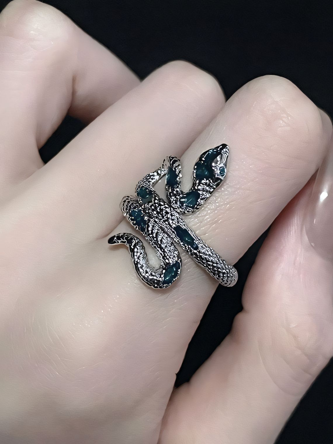 Vintage Green Snake Ring