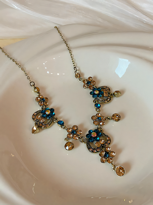 Vintage Heart Flower Pendant Necklace