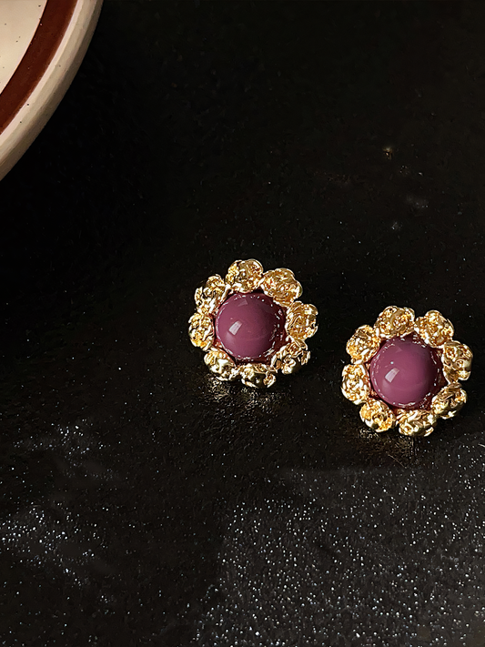 Vintage Court Style Round Stud Earrings