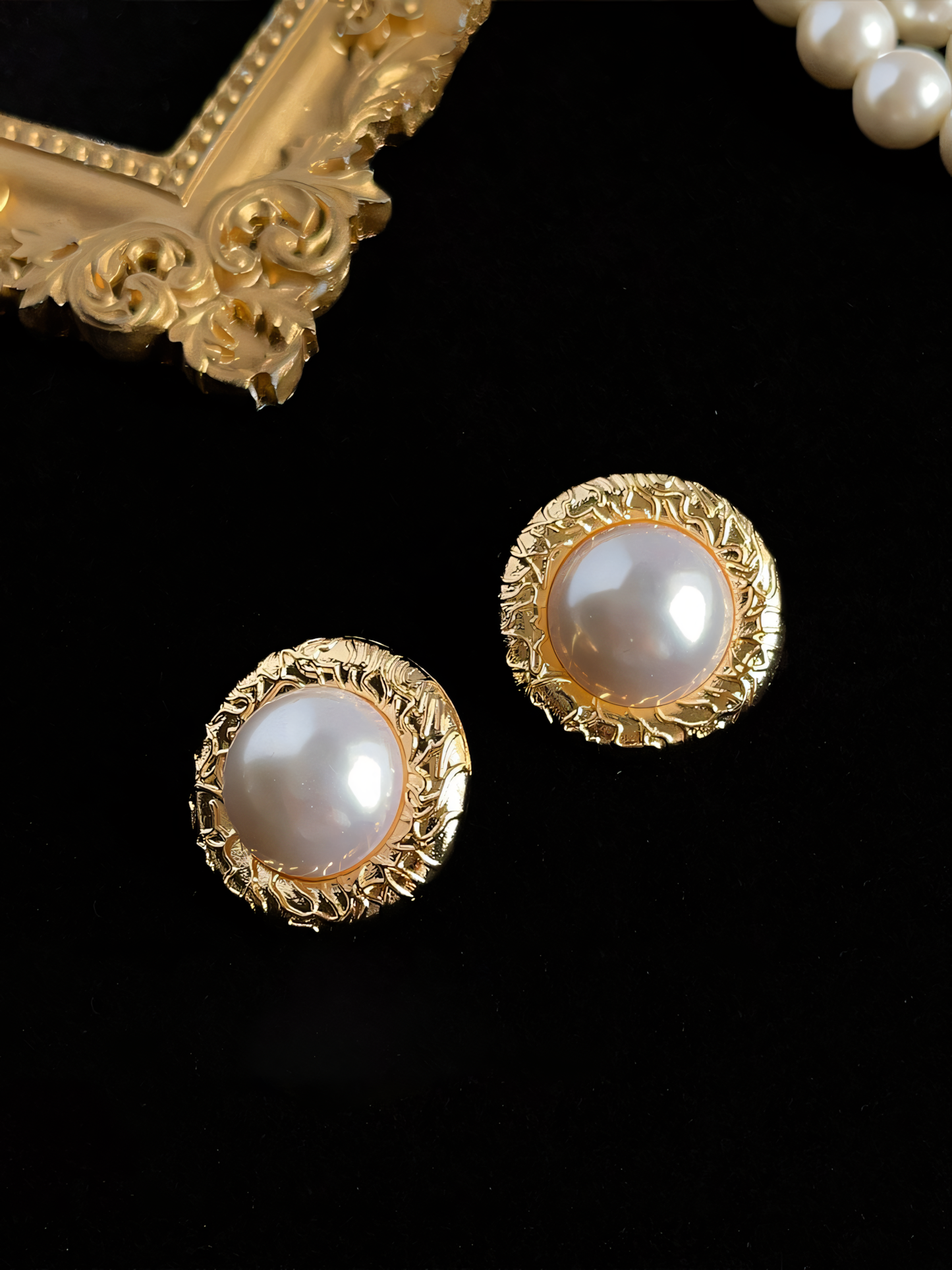 Vintage Round Pearl Fashion Earrings