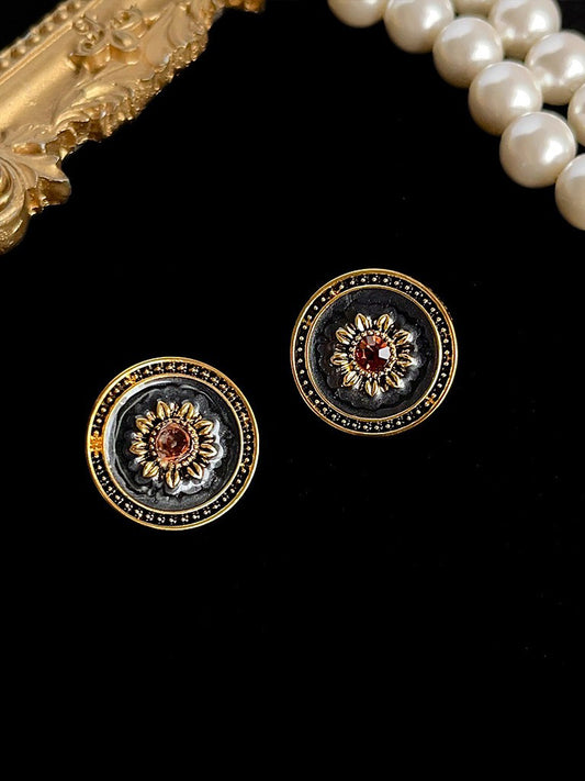 Vintage Round Earrings